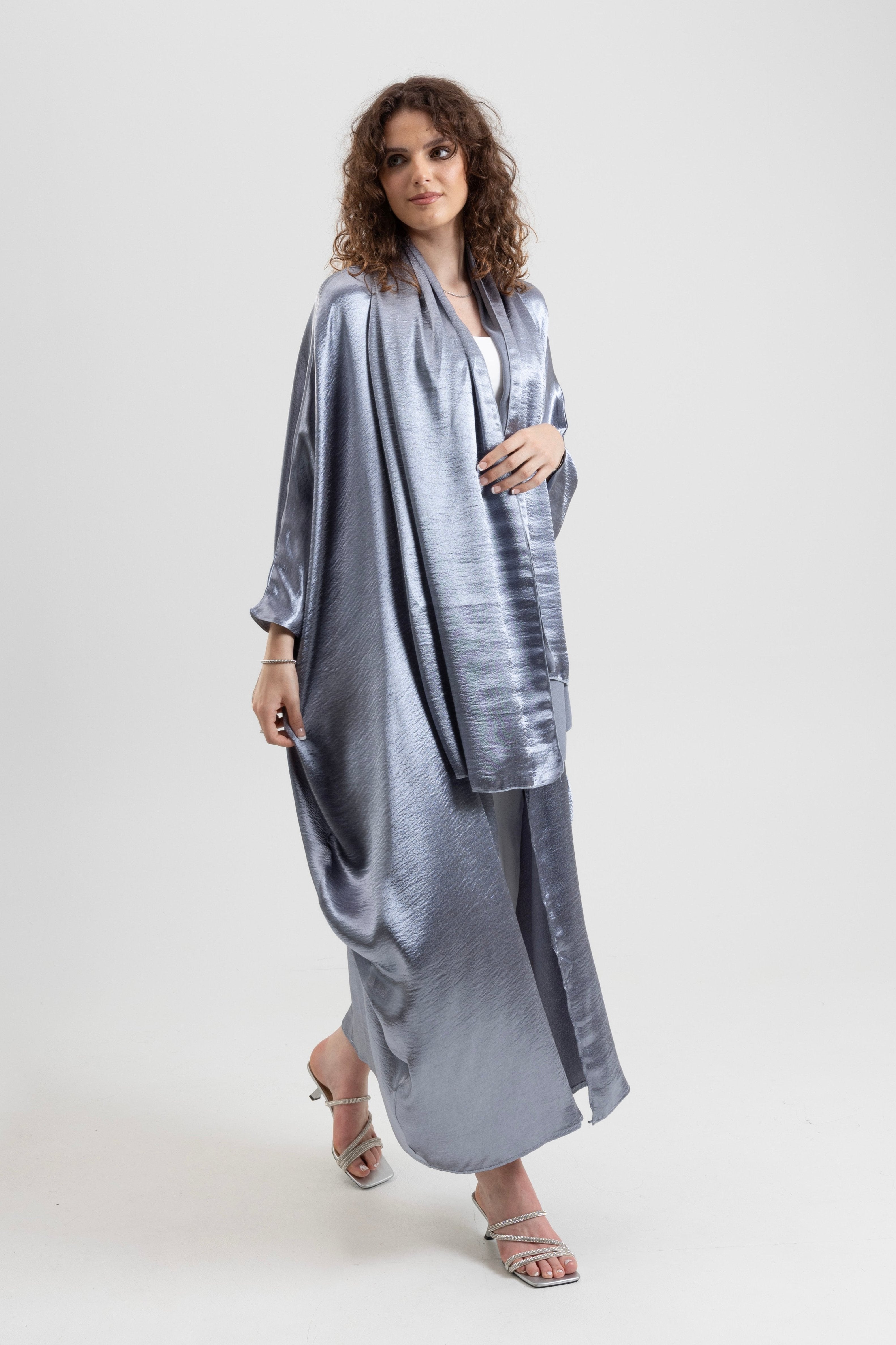2-Piece Shiny Kimono Set - Gray